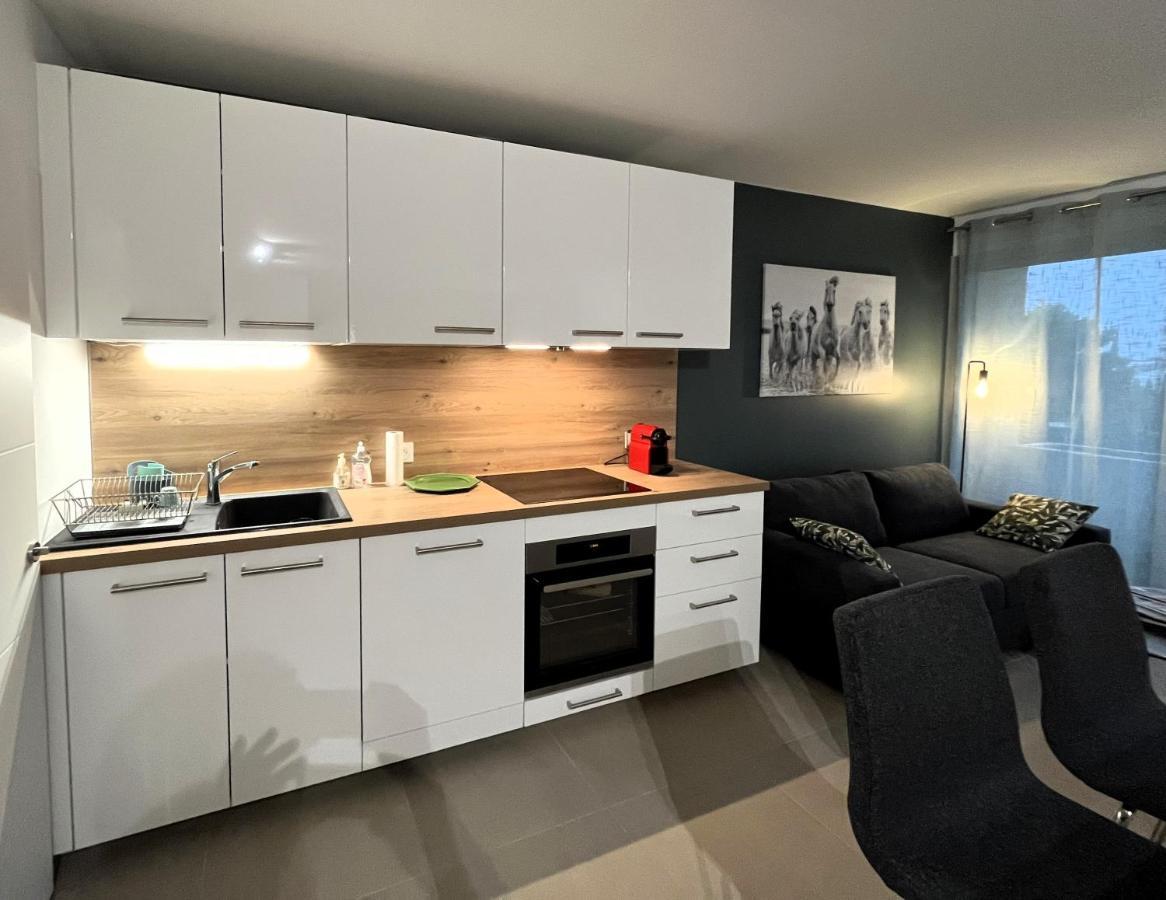 Confortable Appartement Pres D'Avignon Le Pontet  Esterno foto